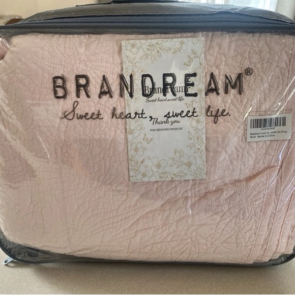 ANDREA FENZI Pink Quilted Bedding